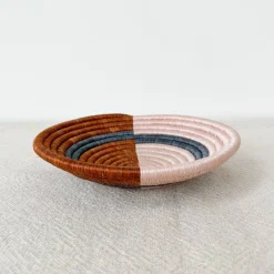 Handwoven Sisal Basket — Gitarama, Rwanda (8")