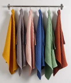 Honeycomb Waffle Kitchen Towels — Oversized & Ultra Absorbent